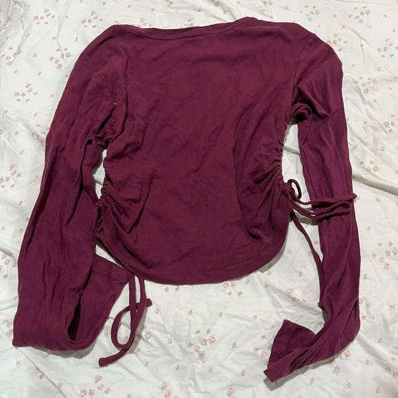 Top - Picture 2 of 4